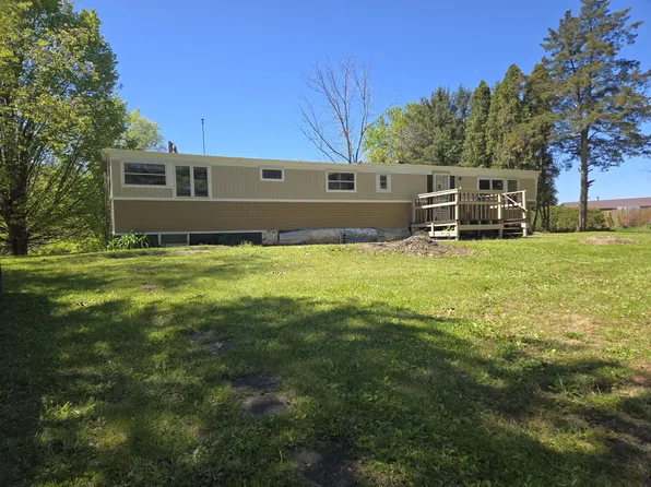 1138 Cherry Ln, Battle Creek, MI 49017