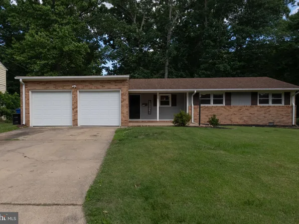 22 Meadow Creek Dr, Newport News, VA 23608