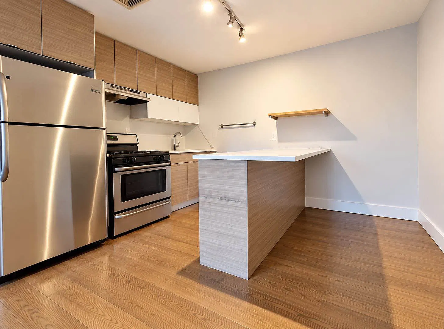 805 Marcy Avenue — Photo 1
