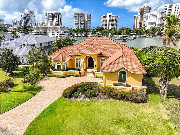 3rd image of 313 Neapolitan WAY