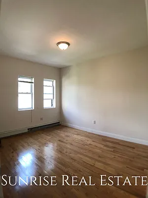 Rented by Sunrise Real Estate | media 83