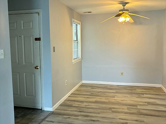 5th image of 419 Hancock Pl