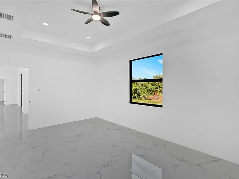 5231 6th St W — Photo 20