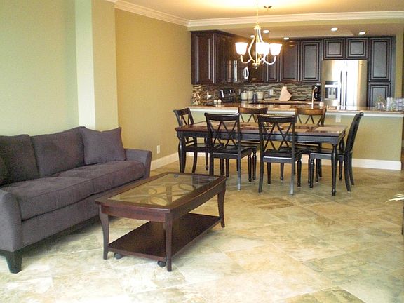 3rd image of 800 SE 20th Ave APT 711