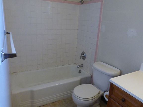 5th image of 520 San Antonio Ave