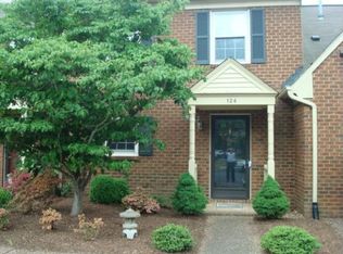 124 Wellesley Dr, Newport News, VA 23606