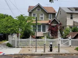 24001 Caney Rd, Rosedale, NY 11422