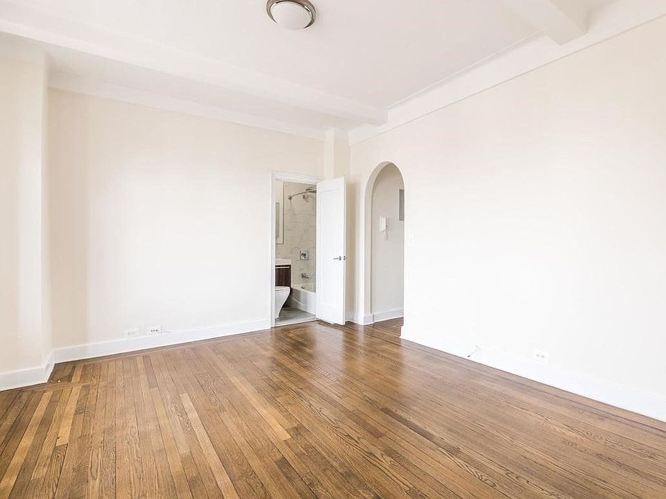 1st image of 10 Sheridan Sq #7E