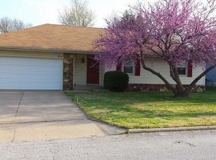 3249 W Highland St, Springfield, MO 65807