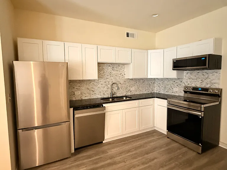 2047 Briarcliff Rd — Photo 2