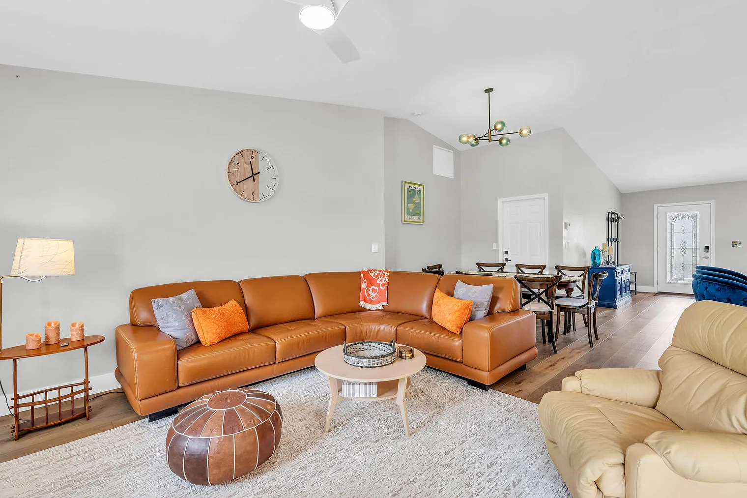 3 bed, 2.0 bath, 1496 sqft, $5,537 — Photo 4
