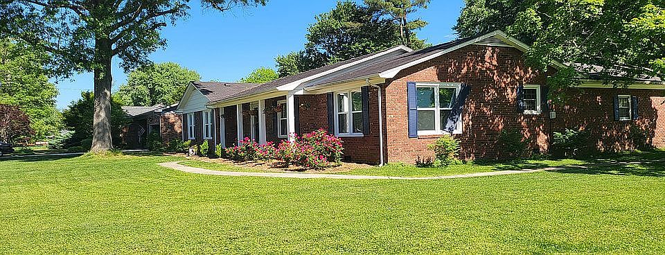 1st image of 1625 Keenland Dr