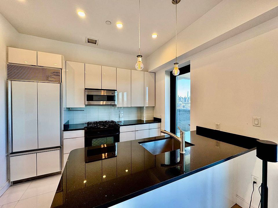 1st image of 2734 21st St #8A