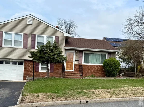 12 Park Ave, Iselin, NJ 08830