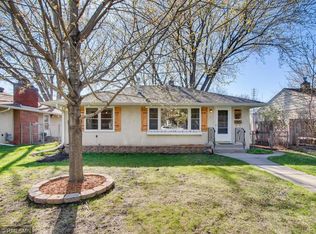 813 McKnight Rd N, Saint Paul, MN 55119