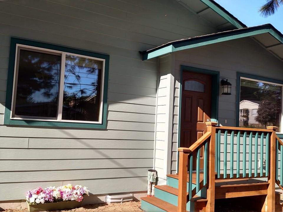 1st image of 3056 Garlough Ave SW #A