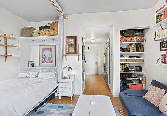 4th image of 150 Nassau St APT 7I