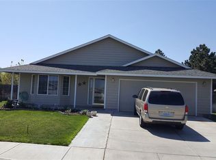6404 Robinson Dr, Pasco, WA 99301
