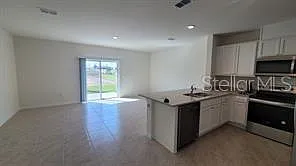 1215 Draintree St — Photo 4