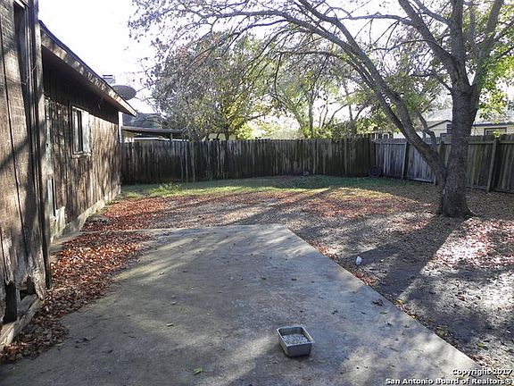 3rd image of 2931 Keslake St