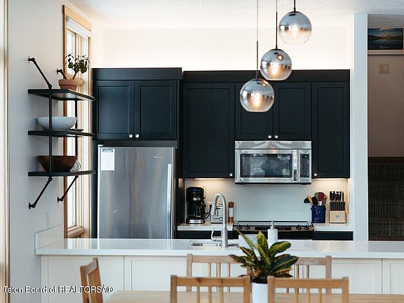 5th image of 3544 N Lake Creek Dr Unit 2121