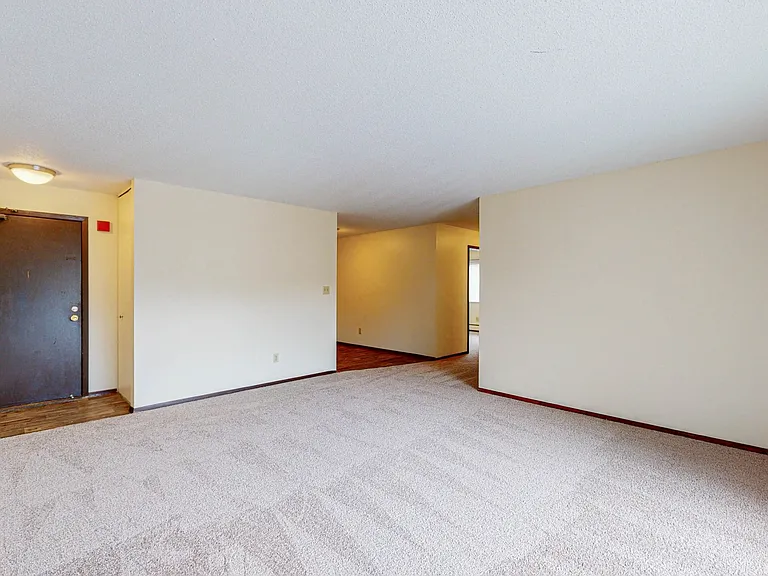 Oakdale Apartments — Photo 26