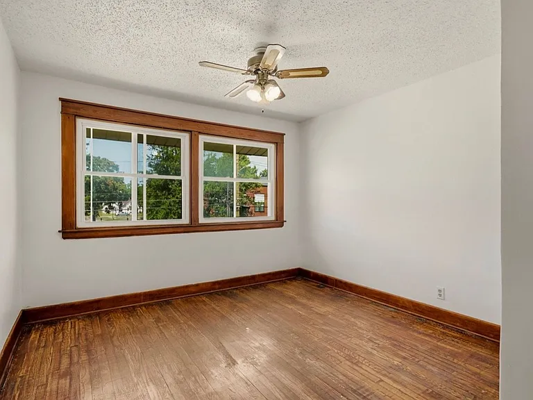 815 W Genesee Ave — Photo 7