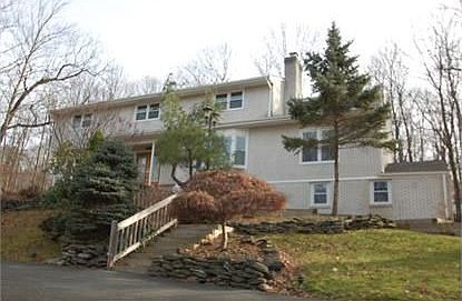 4th image of 130 Oakridge Ln