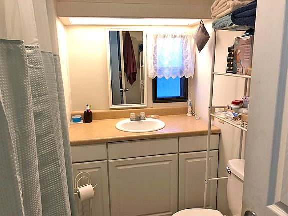 5th image of 1616 Pennsylvania Ave Unit 71