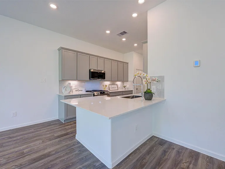 609 Royal Arch Dr — Photo 10