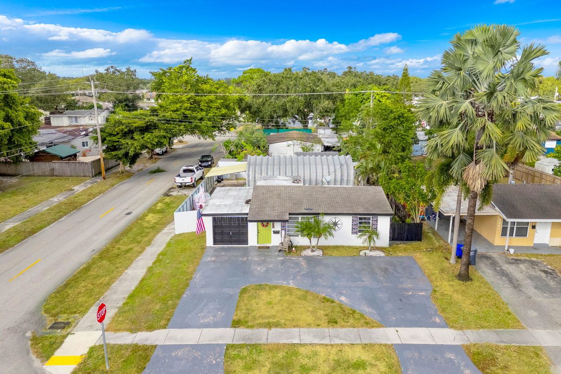 13-web-or-mls-6645RaleighSt-13