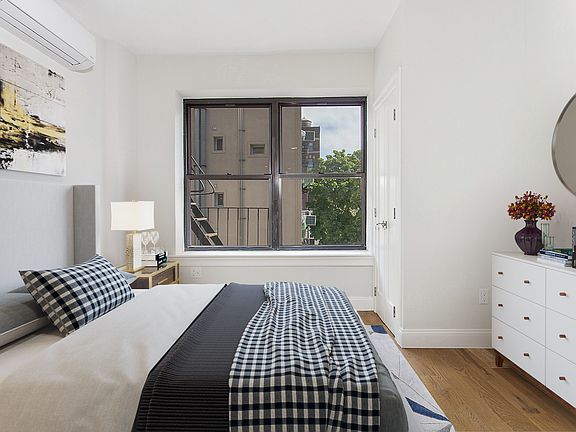 4th image of 313 E 61st St APT 3D