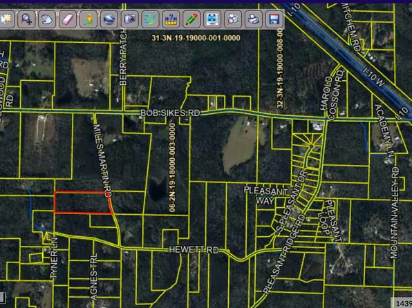 Miles Martin Rd, Defuniak Springs, FL 32435