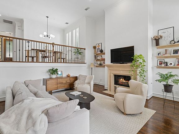 5th image of 7323 Coronado Ave #1