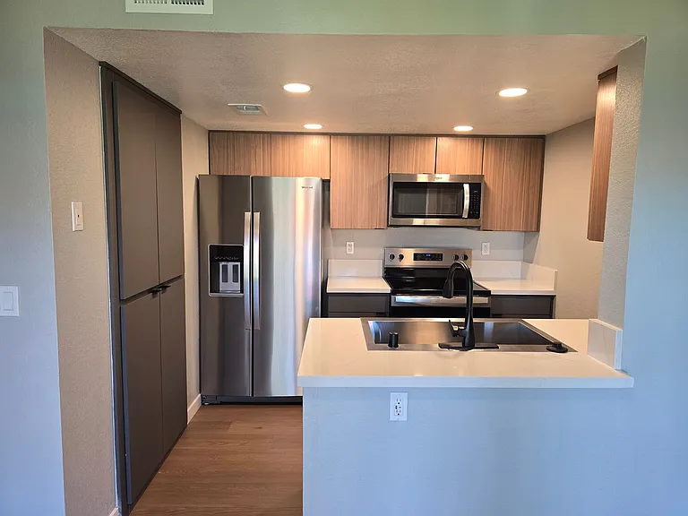 Corona Pointe Resort — Photo 214