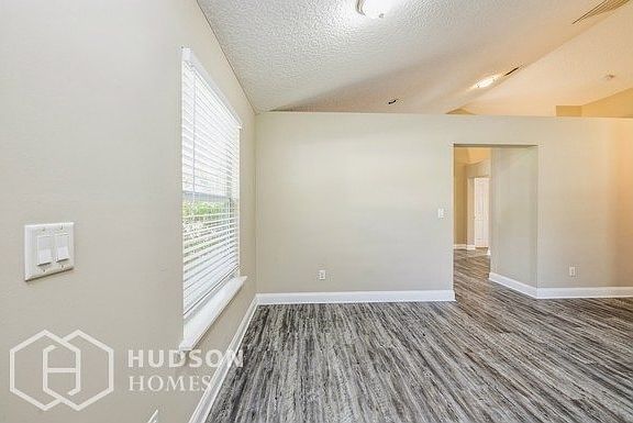 2nd image of 931 Brook Hollow Ct