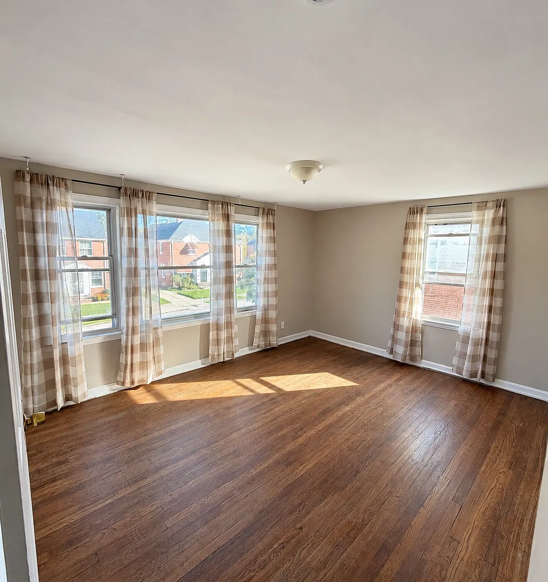 2 bed, 936 sqft, $1,650 — Photo 4