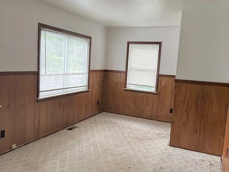 5813 Edwards Ave — Photo 8