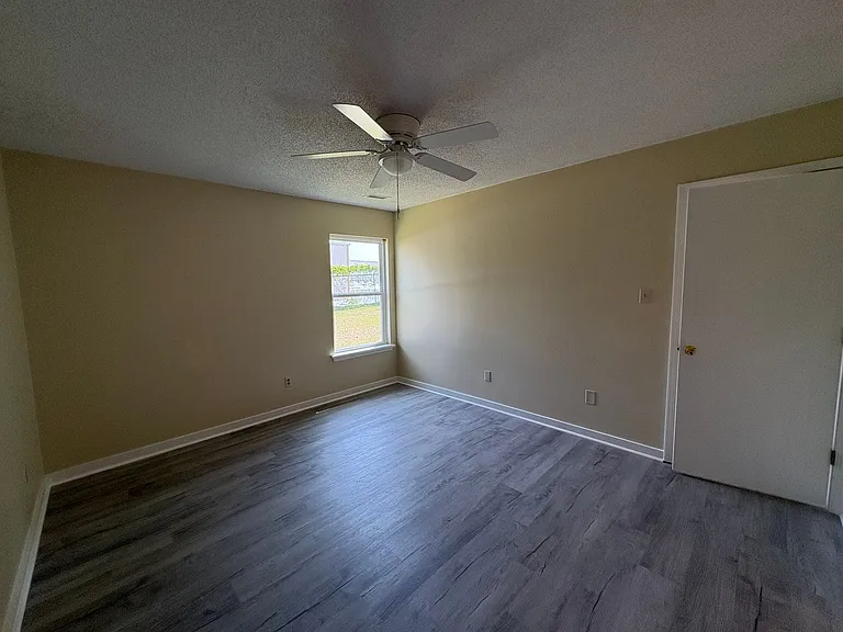3706 Dovefield Ct — Photo 7