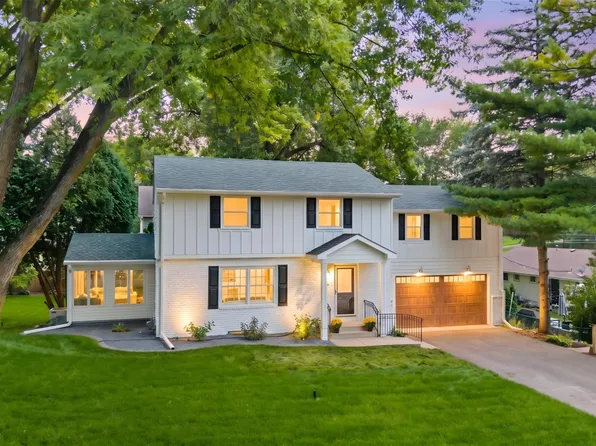 5613 Warden Ave, Edina, MN 55436