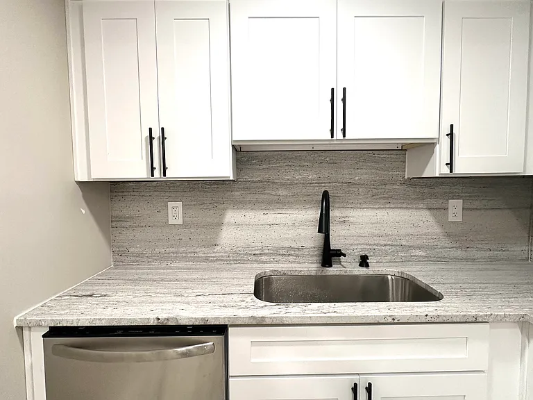 315 Nell Ct — Photo 4