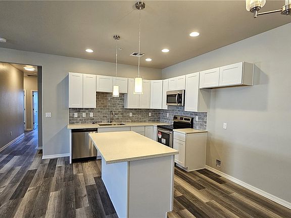 3rd image of 3422 Mulberry Lane