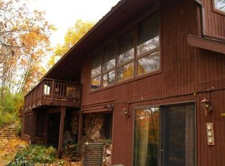 25000 Dutch Settlement St, Dowagiac, MI 49047