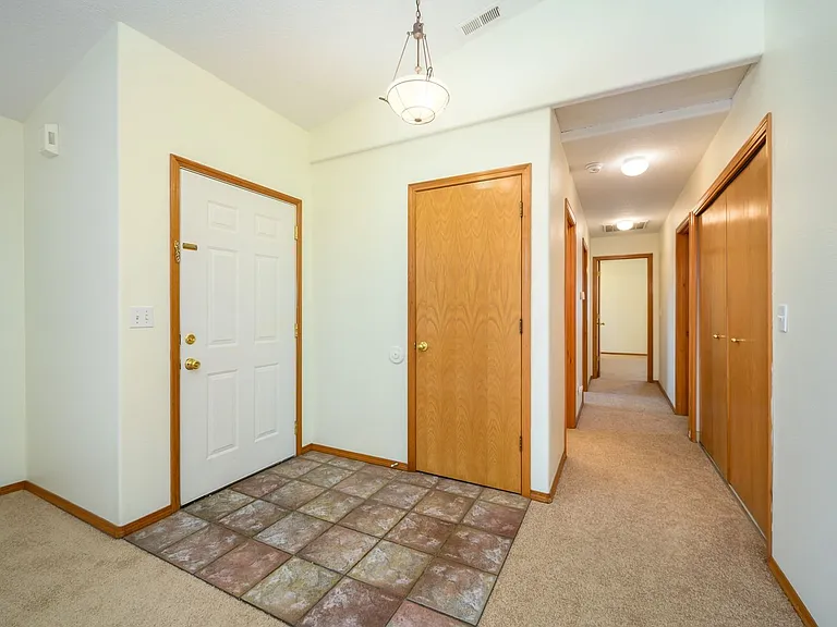 357 NE Faulconer Ct — Photo 26