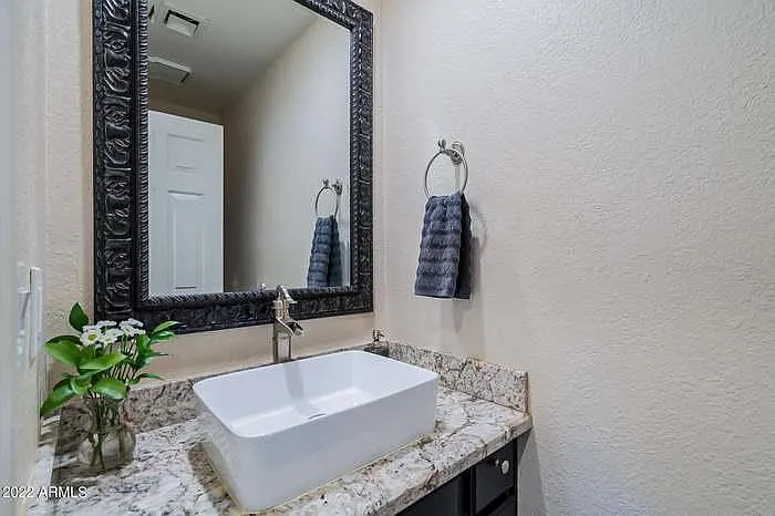 9145 E Jenan Dr — Photo 24