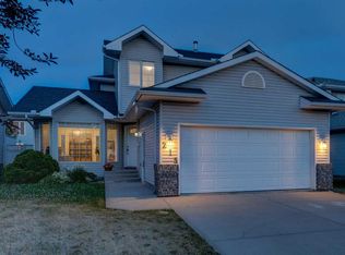 215 W Arbour Ridge Way NW, Calgary, AB T3G 3Z3