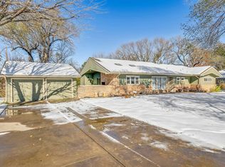 10 E Douglas Pkwy, Wichita, KS 67206