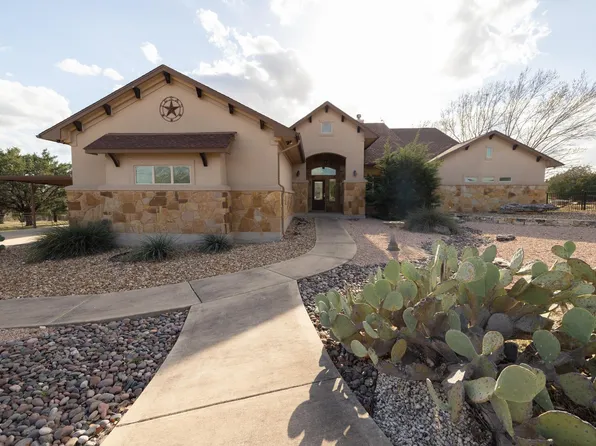 204 Skyline Rd, Georgetown, TX 78628