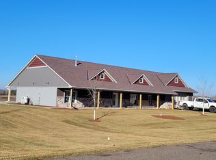 19510 University Avenue Ext NW, Oak Grove, MN 55011