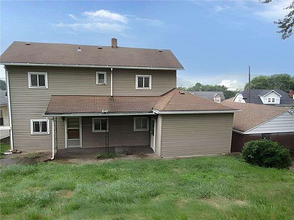 5th image of 3744 Watson St